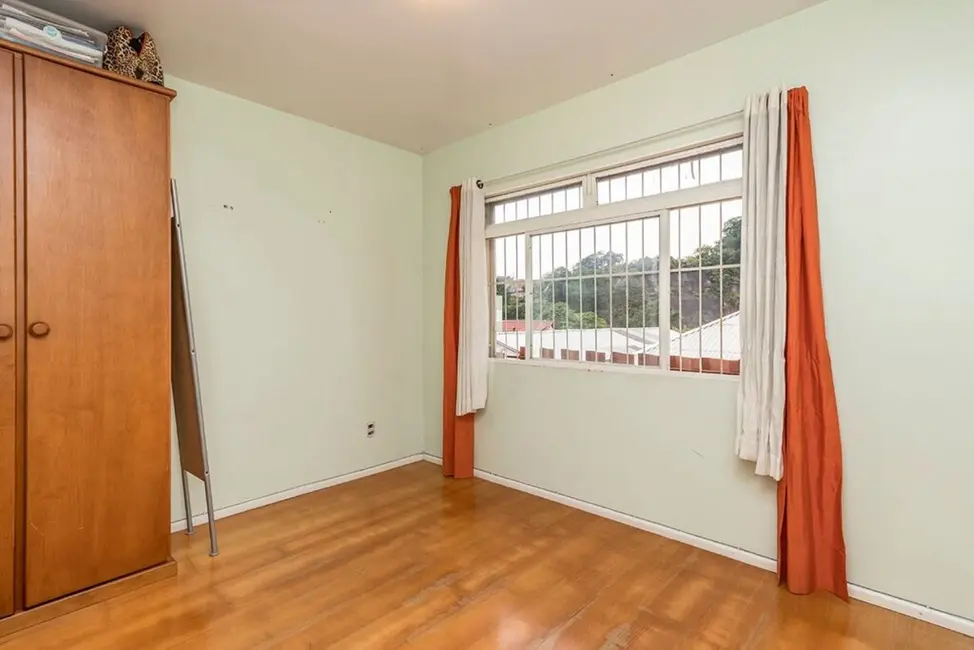 Apartamento com 2 quartos à venda, 80m2 em Menino Deus, Porto Alegre - RS - imagem 6 Foto 6 de Apartamento com 2 quartos à venda, 80m2 em Menino Deus, Porto Alegre - RS