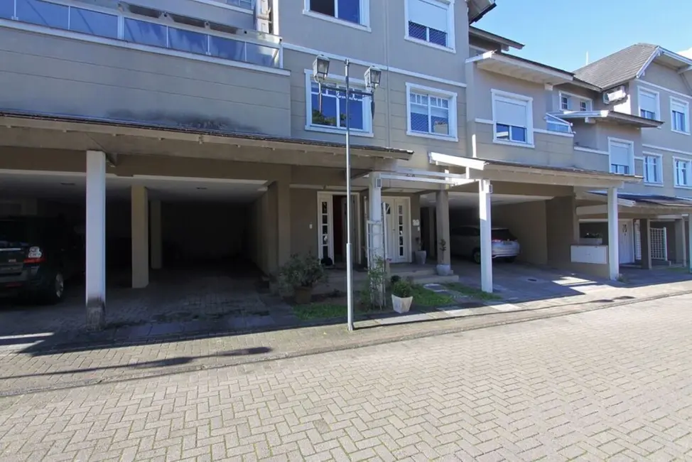 Foto 3 de Casa de Condomínio com 4 quartos à venda, 446m2 em Jardim Carvalho, Porto Alegre - RS