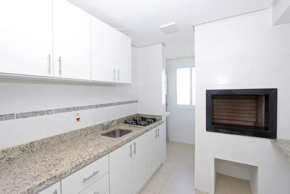 Apartamento com 2 quartos à venda, 74m2 em Passo da Areia, Porto Alegre - RS - imagem 8 Foto 8 de Apartamento com 2 quartos à venda, 74m2 em Passo da Areia, Porto Alegre - RS