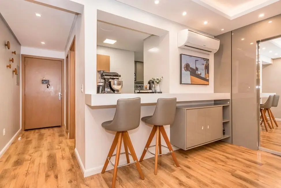 Foto 3 de Apartamento com 3 quartos à venda, 134m2 em Chácara das Pedras, Porto Alegre - RS