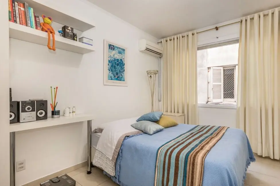 Foto 7 de Apartamento com 2 quartos à venda, 68m2 em São João, Porto Alegre - RS