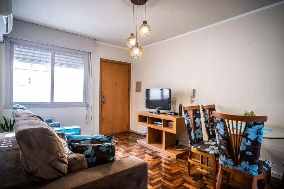 Foto 2 de Apartamento com 2 quartos à venda, 58m2 em Vila Ipiranga, Porto Alegre - RS