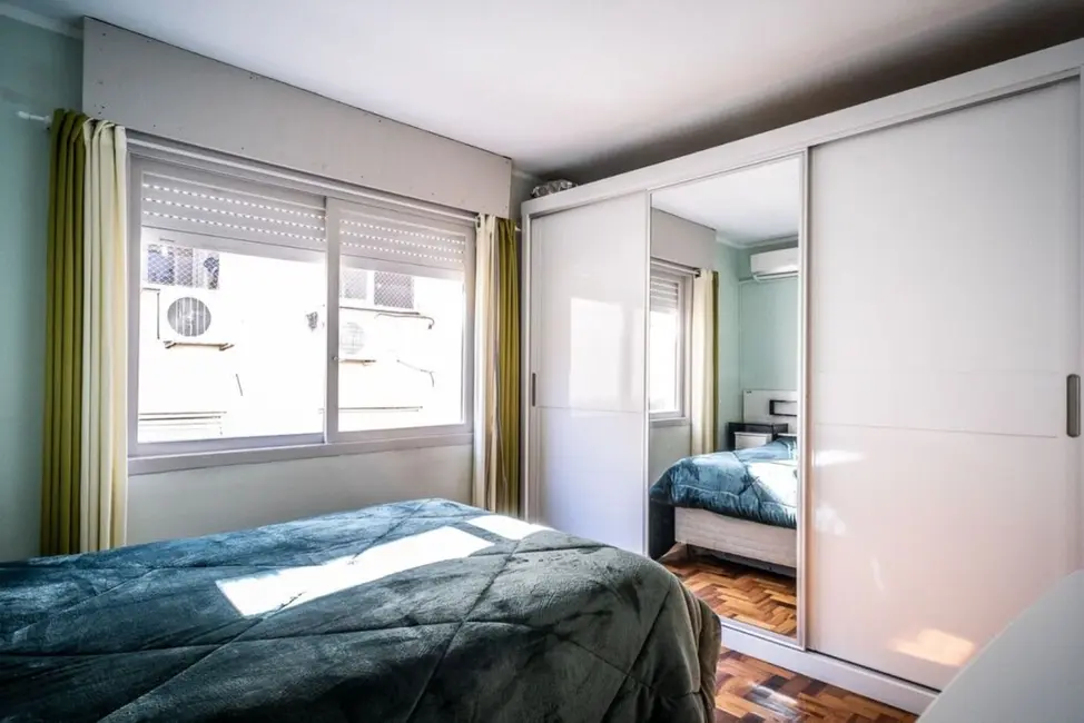Foto 5 de Apartamento com 2 quartos à venda, 58m2 em Vila Ipiranga, Porto Alegre - RS