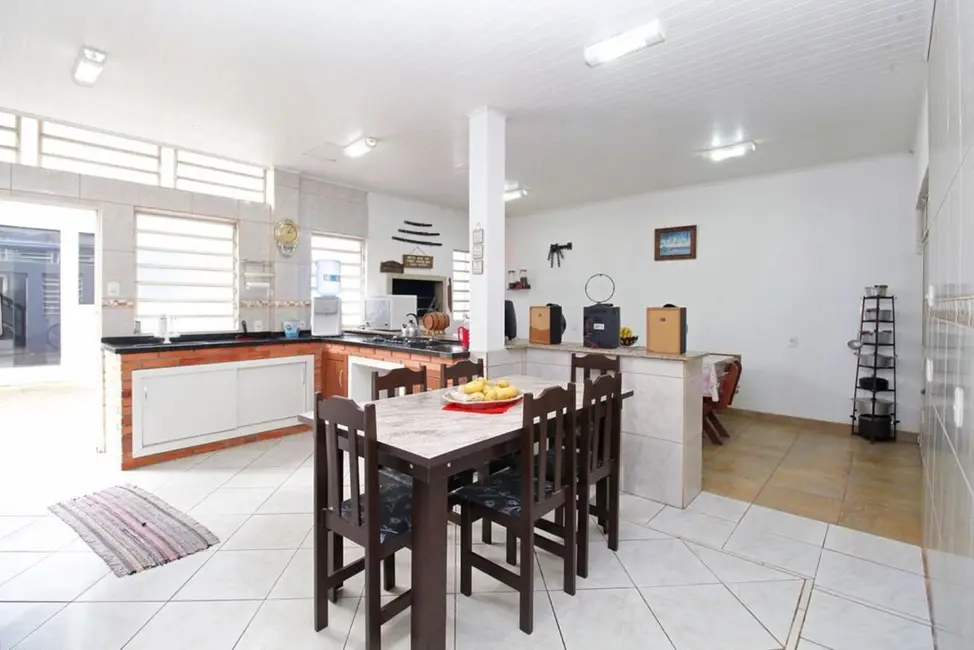 Casa com 5 quartos à venda, 430m2 em Sarandi, Porto Alegre - RS - imagem 7 Foto 7 de Casa com 5 quartos à venda, 430m2 em Sarandi, Porto Alegre - RS