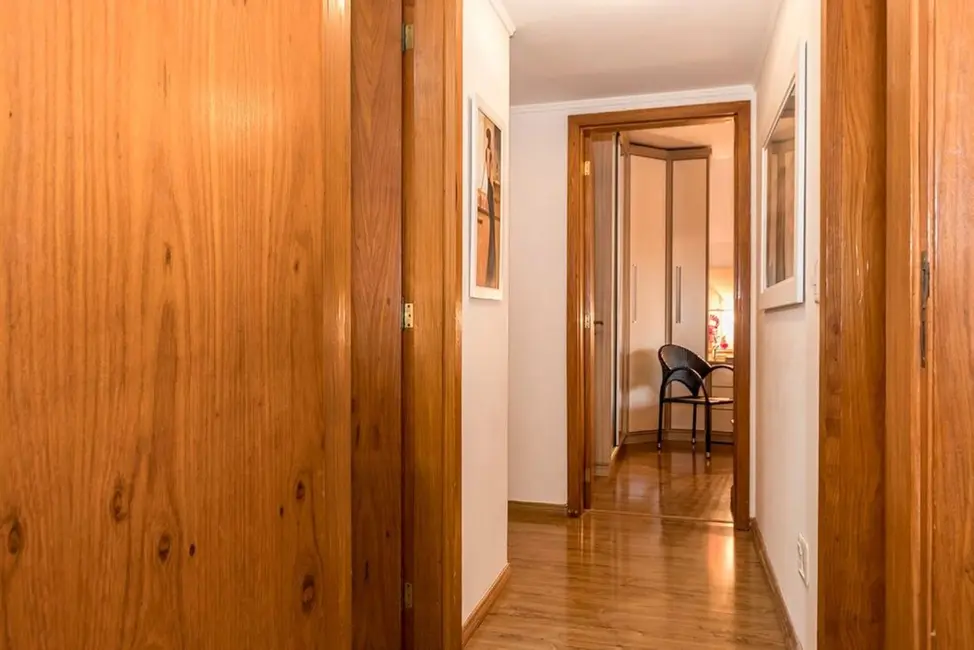 Apartamento com 3 quartos à venda, 122m2 em Santa Tereza, Porto Alegre - RS - imagem 9 Foto 9 de Apartamento com 3 quartos à venda, 122m2 em Santa Tereza, Porto Alegre - RS