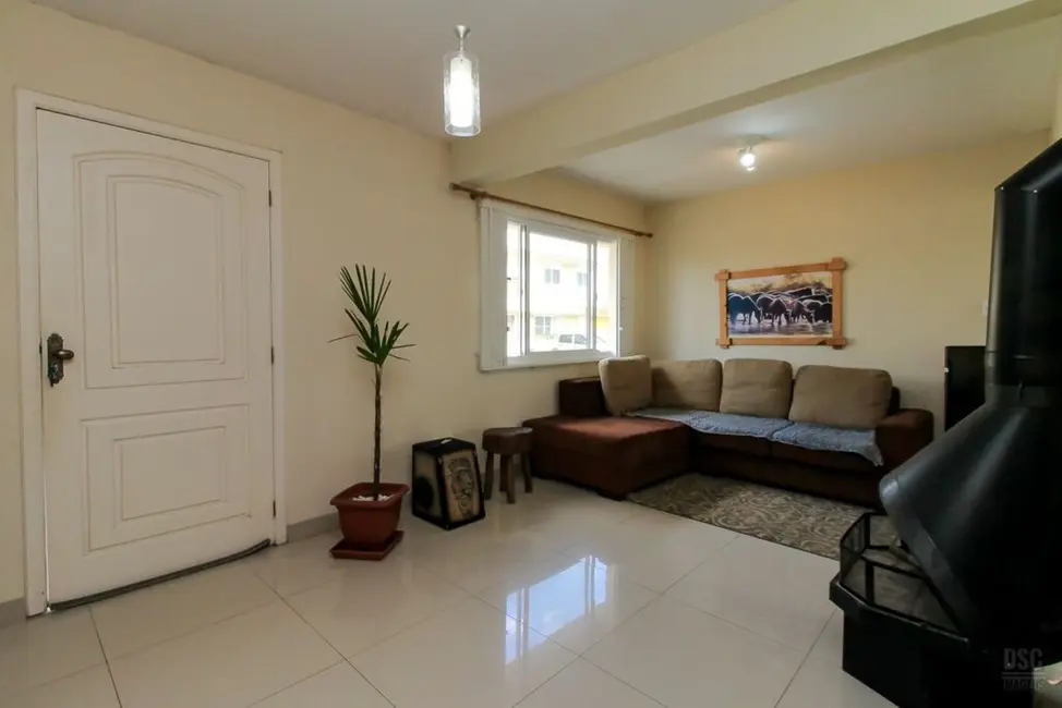 Foto 2 de Casa de Condomínio com 3 quartos à venda, 135m2 em Hípica, Porto Alegre - RS