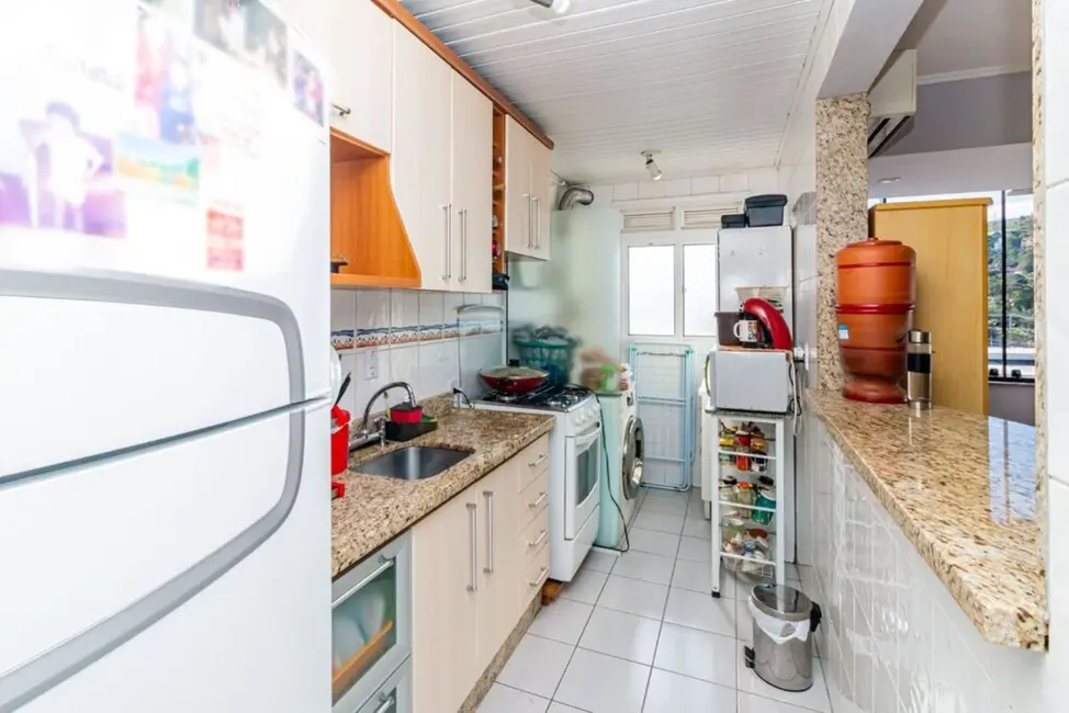 Foto 5 de Apartamento com 2 quartos à venda, 55m2 em Cavalhada, Porto Alegre - RS