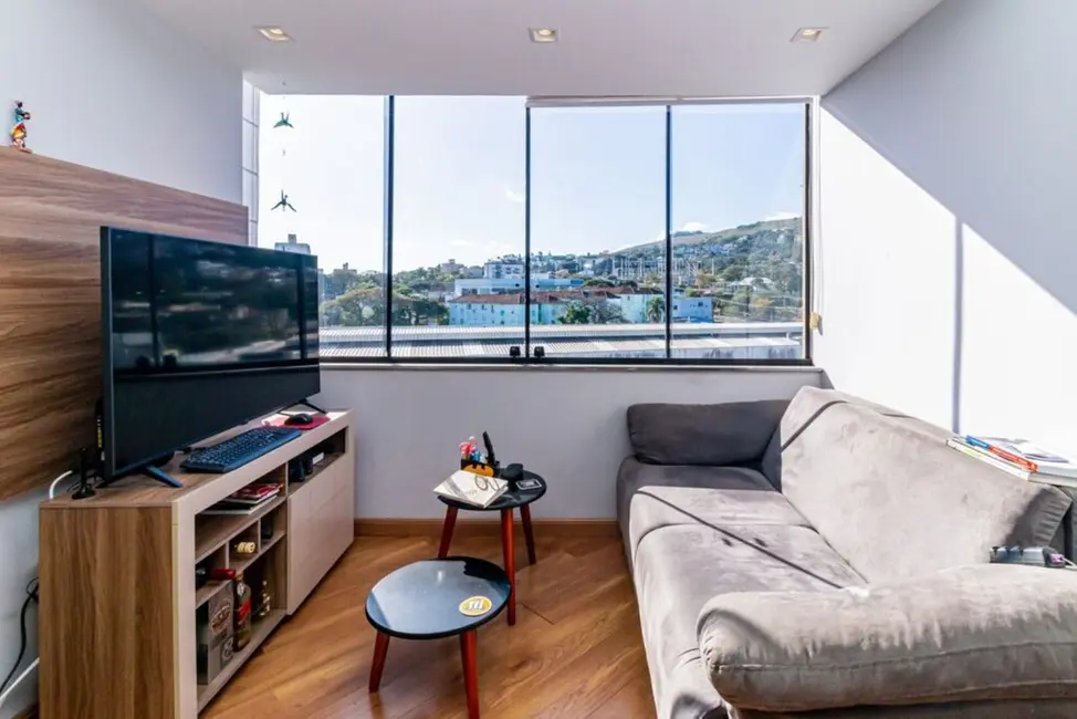 Foto 4 de Apartamento com 2 quartos à venda, 55m2 em Cavalhada, Porto Alegre - RS