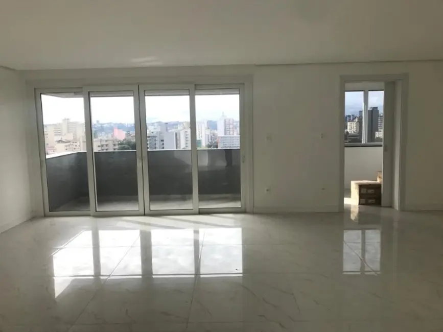 Apartamento com 3 quartos à venda, 144m2 em Rio Branco, Caxias Do Sul - RS - imagem 5 Foto 5 de Apartamento com 3 quartos à venda, 144m2 em Rio Branco, Caxias Do Sul - RS