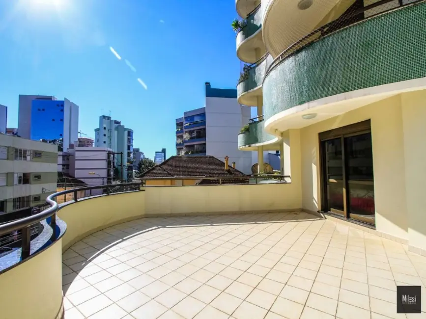 Apartamento com 3 quartos à venda, 254m2 em São Pelegrino, Caxias Do Sul - RS - imagem 7 Foto 7 de Apartamento com 3 quartos à venda, 254m2 em São Pelegrino, Caxias Do Sul - RS