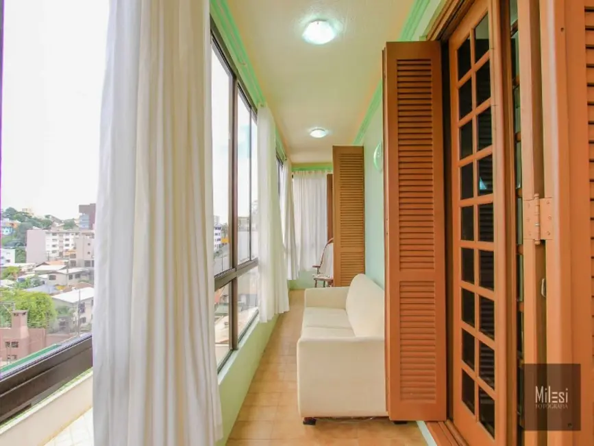 Foto 8 de Apartamento com 4 quartos à venda, 237m2 em Medianeira, Caxias Do Sul - RS