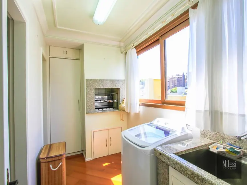 Apartamento com 4 quartos à venda, 237m2 em Medianeira, Caxias Do Sul - RS - imagem 5 Foto 5 de Apartamento com 4 quartos à venda, 237m2 em Medianeira, Caxias Do Sul - RS