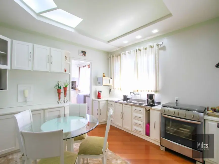 Apartamento com 4 quartos à venda, 237m2 em Medianeira, Caxias Do Sul - RS - imagem 4 Foto 4 de Apartamento com 4 quartos à venda, 237m2 em Medianeira, Caxias Do Sul - RS