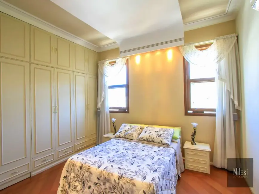 Apartamento com 4 quartos à venda, 237m2 em Medianeira, Caxias Do Sul - RS - imagem 7 Foto 7 de Apartamento com 4 quartos à venda, 237m2 em Medianeira, Caxias Do Sul - RS