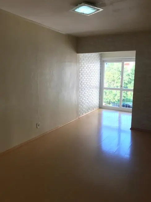 Foto 2 de Apartamento com 2 quartos à venda, 65m2 em Medianeira, Caxias Do Sul - RS