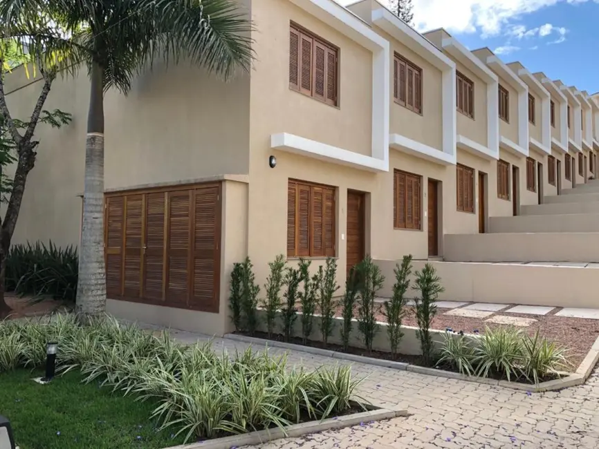 Foto 3 de Casa de Condomínio com 2 quartos à venda, 121m2 em Teresópolis, Porto Alegre - RS
