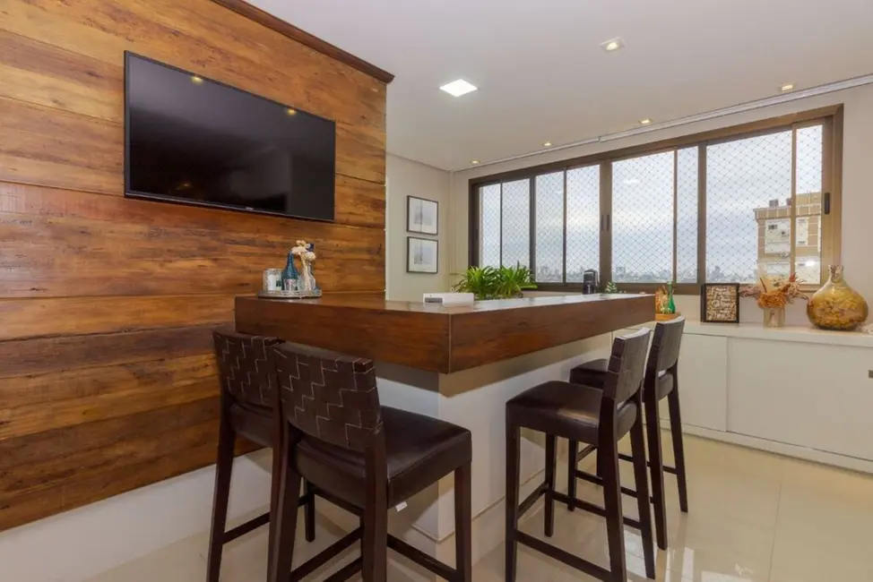 Foto 5 de Apartamento com 3 quartos à venda, 137m2 em Cristo Redentor, Porto Alegre - RS