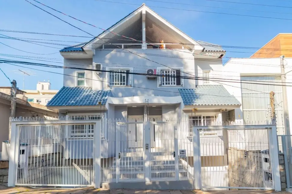 Foto 1 de Casa com 5 quartos à venda, 472m2 em Vila Ipiranga, Porto Alegre - RS