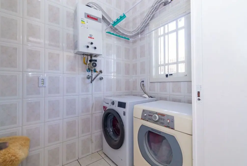 Casa com 5 quartos à venda, 472m2 em Vila Ipiranga, Porto Alegre - RS - imagem 9 Foto 9 de Casa com 5 quartos à venda, 472m2 em Vila Ipiranga, Porto Alegre - RS