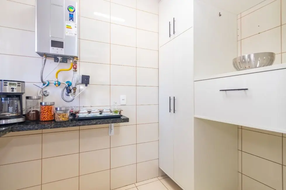 Casa com 5 quartos à venda, 472m2 em Vila Ipiranga, Porto Alegre - RS - imagem 7 Foto 7 de Casa com 5 quartos à venda, 472m2 em Vila Ipiranga, Porto Alegre - RS