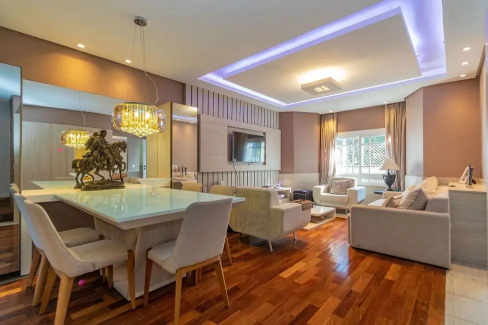 Casa com 5 quartos à venda, 472m2 em Vila Ipiranga, Porto Alegre - RS - imagem 3 Foto 3 de Casa com 5 quartos à venda, 472m2 em Vila Ipiranga, Porto Alegre - RS