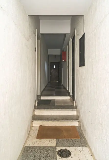 Apartamento com 1 quarto à venda, 48m2 em Passo da Areia, Porto Alegre - RS - imagem 4 Foto 4 de Apartamento com 1 quarto à venda, 48m2 em Passo da Areia, Porto Alegre - RS