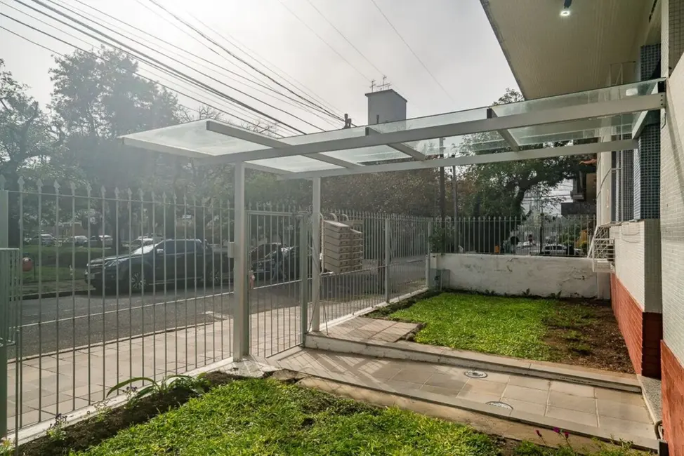 Apartamento com 1 quarto à venda, 48m2 em Passo da Areia, Porto Alegre - RS - imagem 3 Foto 3 de Apartamento com 1 quarto à venda, 48m2 em Passo da Areia, Porto Alegre - RS