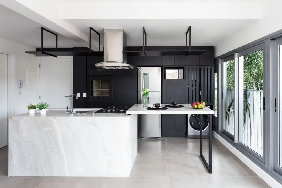 Apartamento com 2 quartos à venda, 63m2 em Menino Deus, Porto Alegre - RS - imagem 2 Foto 2 de Apartamento com 2 quartos à venda, 63m2 em Menino Deus, Porto Alegre - RS