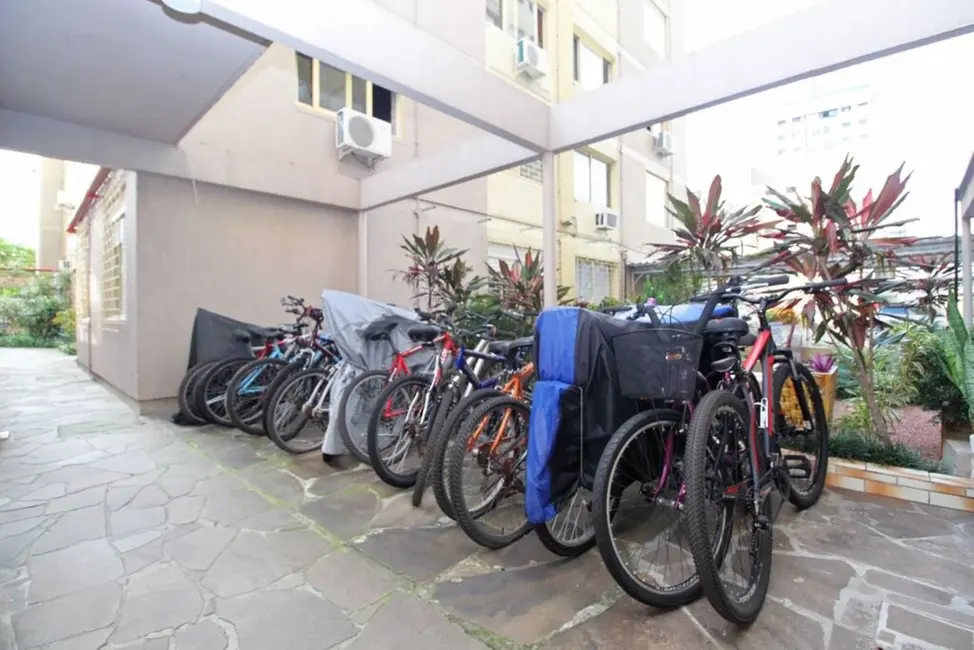 Foto 3 de Apartamento com 1 quarto à venda, 44m2 em Santana, Porto Alegre - RS