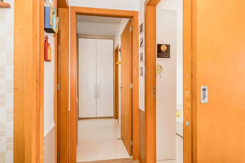 Apartamento com 2 quartos à venda, 79m2 em Menino Deus, Porto Alegre - RS - imagem 9 Foto 9 de Apartamento com 2 quartos à venda, 79m2 em Menino Deus, Porto Alegre - RS