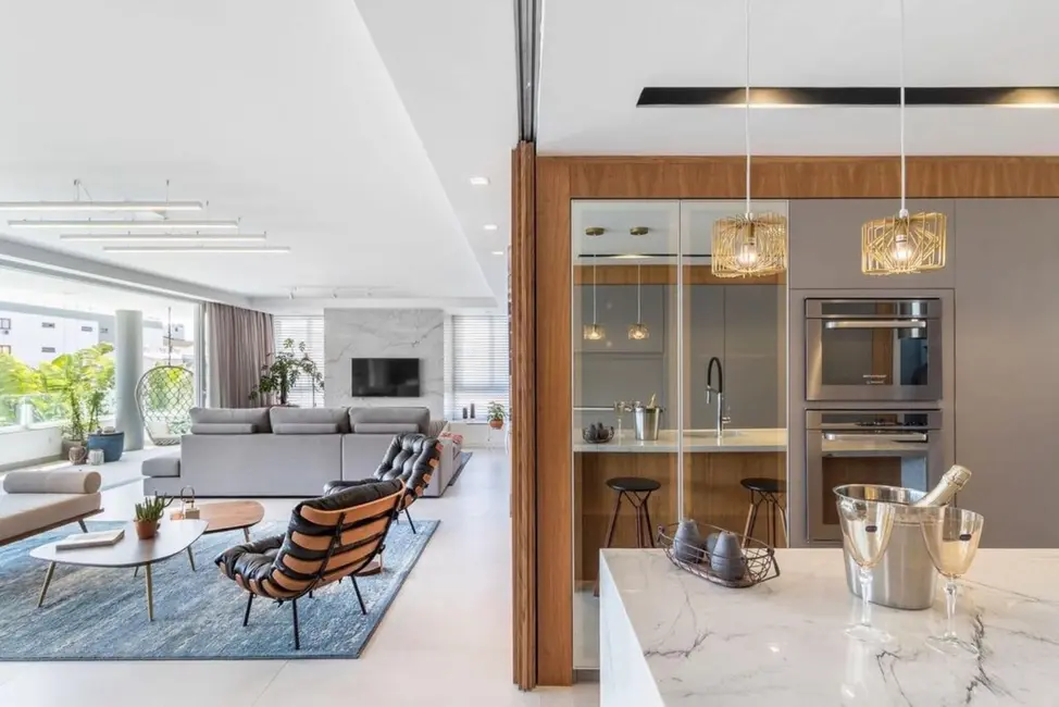 Apartamento com 3 quartos à venda, 177m2 em Menino Deus, Porto Alegre - RS - imagem 9 Foto 9 de Apartamento com 3 quartos à venda, 177m2 em Menino Deus, Porto Alegre - RS