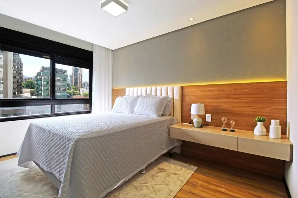 Foto 9 de Apartamento com 2 quartos à venda, 75m2 em Menino Deus, Porto Alegre - RS