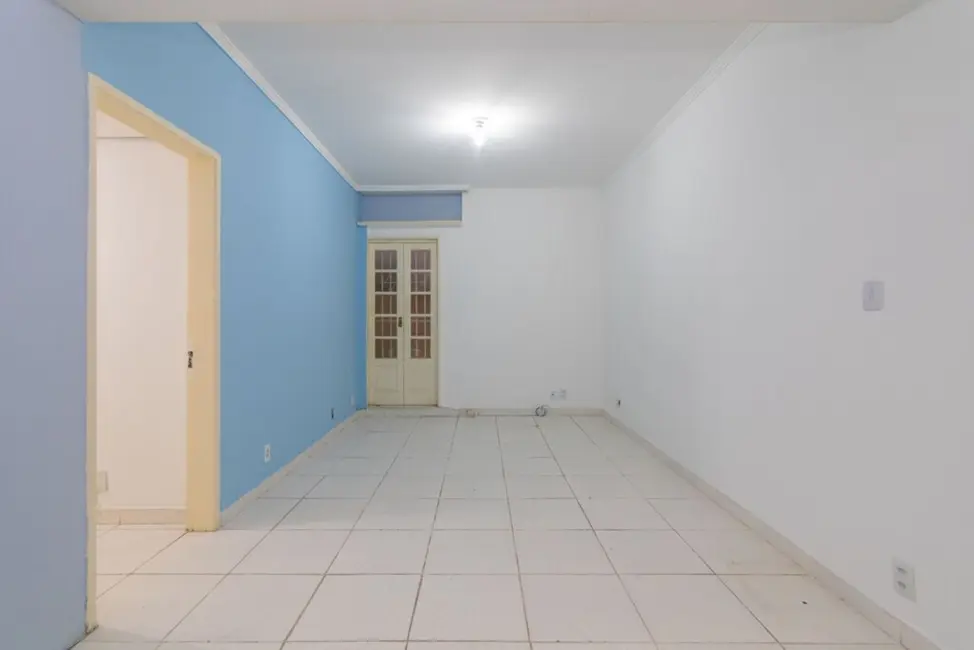 Foto 2 de Apartamento com 2 quartos à venda, 75m2 em Porto Alegre - RS