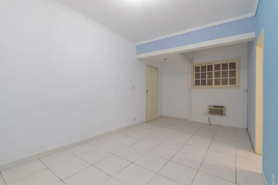 Foto 4 de Apartamento com 2 quartos à venda, 75m2 em Porto Alegre - RS
