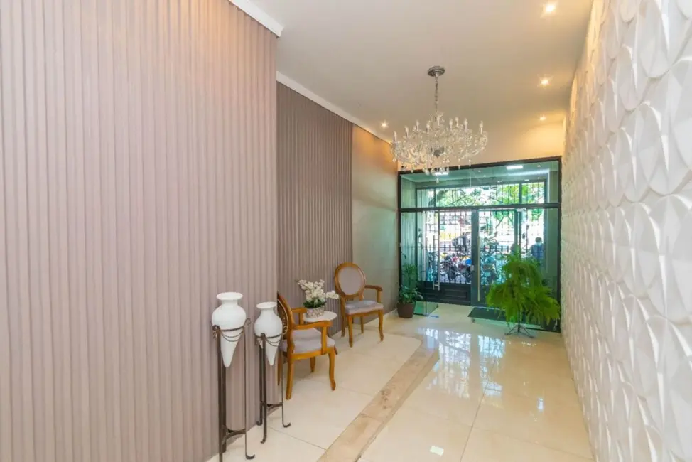 Foto 1 de Apartamento com 2 quartos à venda, 75m2 em Porto Alegre - RS