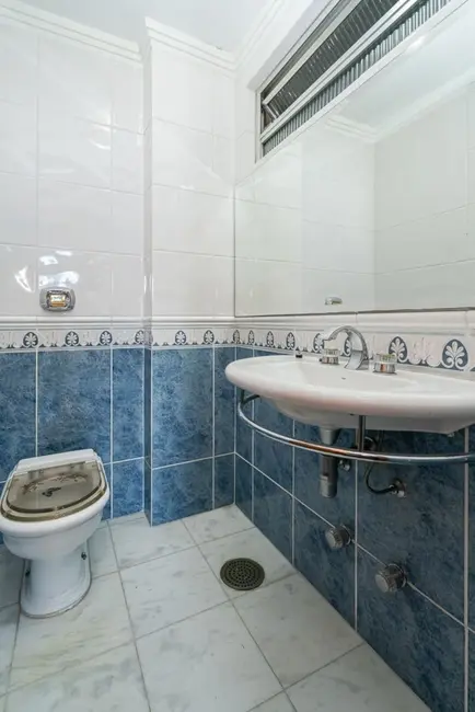 Apartamento com 3 quartos à venda, 169m2 em Independência, Porto Alegre - RS - imagem 2 Foto 2 de Apartamento com 3 quartos à venda, 169m2 em Independência, Porto Alegre - RS