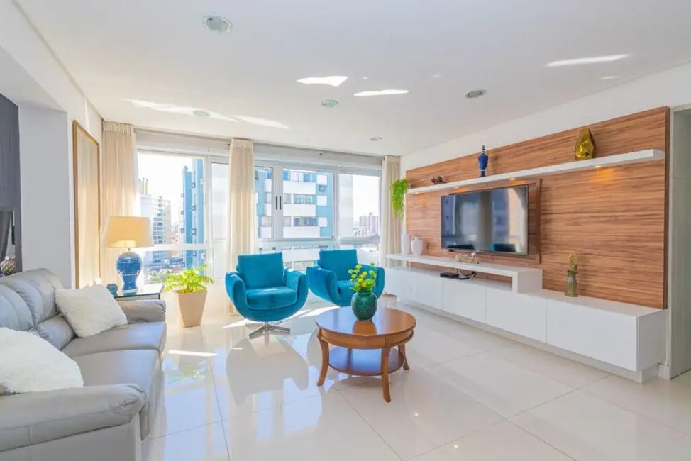 Apartamento com 3 quartos à venda, 102m2 em Menino Deus, Porto Alegre - RS - imagem 7 Foto 7 de Apartamento com 3 quartos à venda, 102m2 em Menino Deus, Porto Alegre - RS