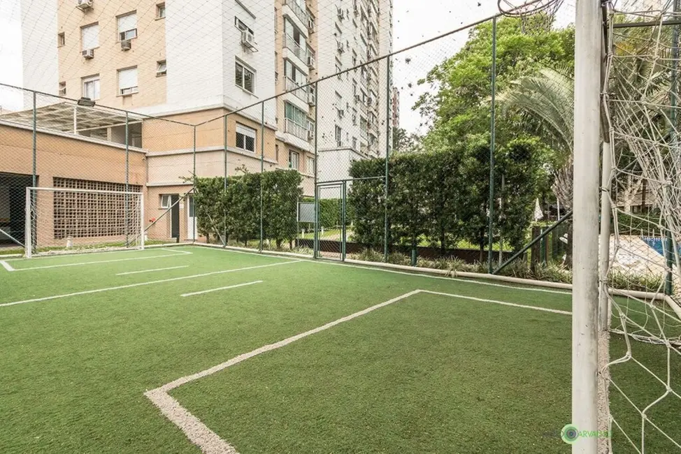 Apartamento com 2 quartos à venda, 61m2 em Passo da Areia, Porto Alegre - RS - imagem 6 Foto 6 de Apartamento com 2 quartos à venda, 61m2 em Passo da Areia, Porto Alegre - RS