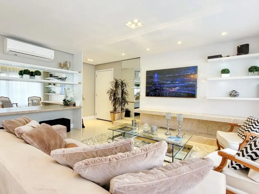 Apartamento com 4 quartos à venda, 160m2 em Menino Deus, Porto Alegre - RS - imagem 3 Foto 3 de Apartamento com 4 quartos à venda, 160m2 em Menino Deus, Porto Alegre - RS