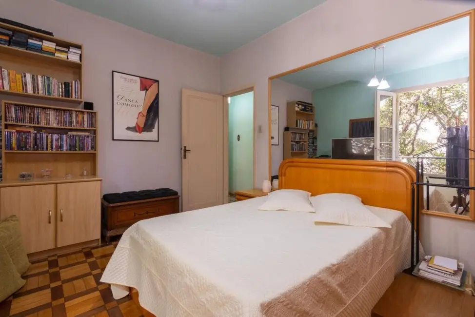 Apartamento com 3 quartos à venda, 101m2 em Petrópolis, Porto Alegre - RS - imagem 9 Foto 9 de Apartamento com 3 quartos à venda, 101m2 em Petrópolis, Porto Alegre - RS