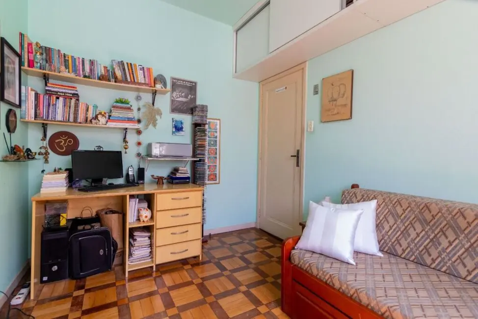 Apartamento com 3 quartos à venda, 101m2 em Petrópolis, Porto Alegre - RS - imagem 6 Foto 6 de Apartamento com 3 quartos à venda, 101m2 em Petrópolis, Porto Alegre - RS