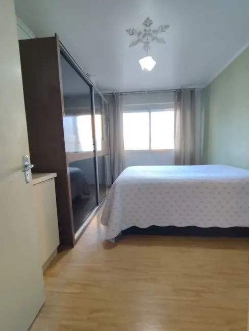 Apartamento com 3 quartos à venda, 100m2 em Medianeira, Caxias Do Sul - RS - imagem 5 Foto 5 de Apartamento com 3 quartos à venda, 100m2 em Medianeira, Caxias Do Sul - RS