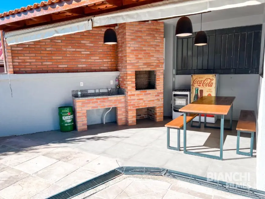 Casa com 3 quartos à venda, 255m2 em Jardim América, Caxias Do Sul - RS - imagem 9 Foto 9 de Casa com 3 quartos à venda, 255m2 em Jardim América, Caxias Do Sul - RS