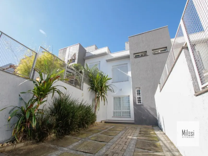 Foto 1 de Casa com 2 quartos à venda, 117m2 em Sanvitto, Caxias Do Sul - RS