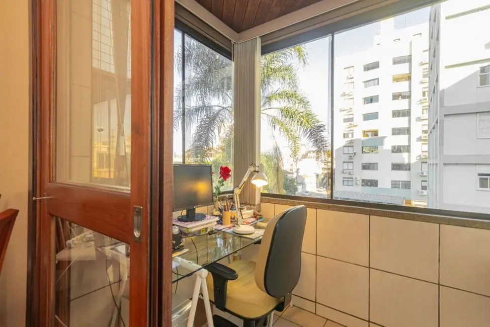 Apartamento com 2 quartos à venda, 63m2 em Menino Deus, Porto Alegre - RS - imagem 8 Foto 8 de Apartamento com 2 quartos à venda, 63m2 em Menino Deus, Porto Alegre - RS