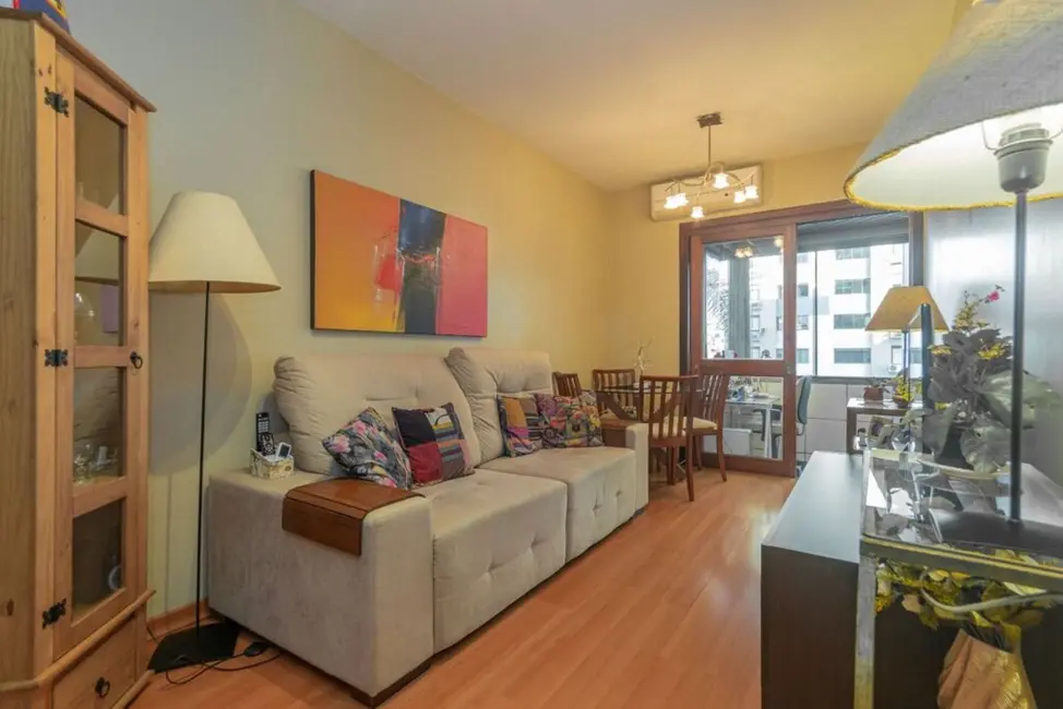 Apartamento com 2 quartos à venda, 63m2 em Menino Deus, Porto Alegre - RS - imagem 5 Foto 5 de Apartamento com 2 quartos à venda, 63m2 em Menino Deus, Porto Alegre - RS