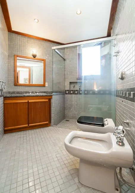 Foto 8 de Apartamento com 3 quartos à venda, 172m2 em Petrópolis, Porto Alegre - RS