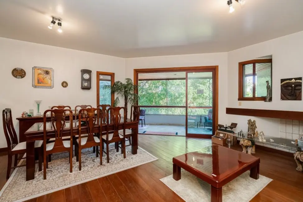 Foto 4 de Apartamento com 3 quartos à venda, 172m2 em Petrópolis, Porto Alegre - RS