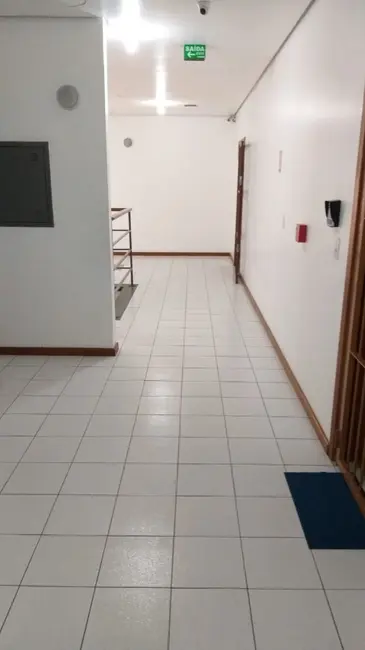 Foto 5 de Sala Comercial à venda, 82m2 em Vila Ipiranga, Porto Alegre - RS