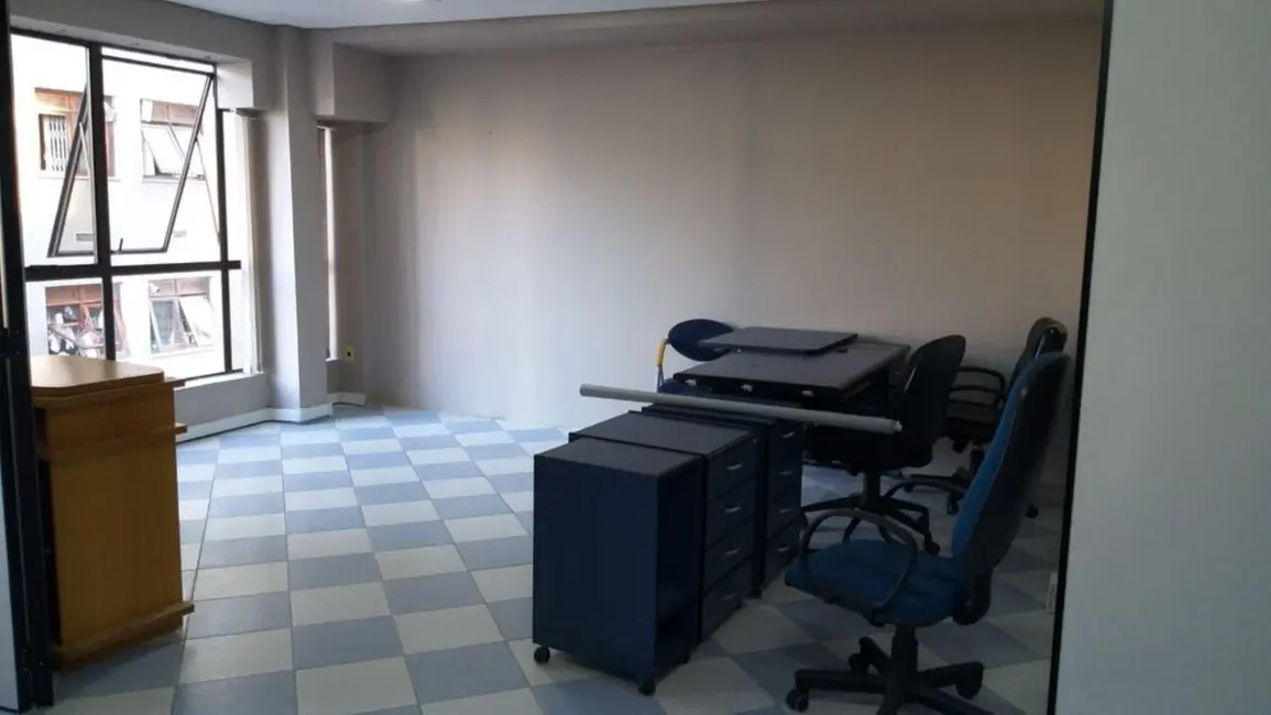 Foto 9 de Sala Comercial à venda, 82m2 em Vila Ipiranga, Porto Alegre - RS